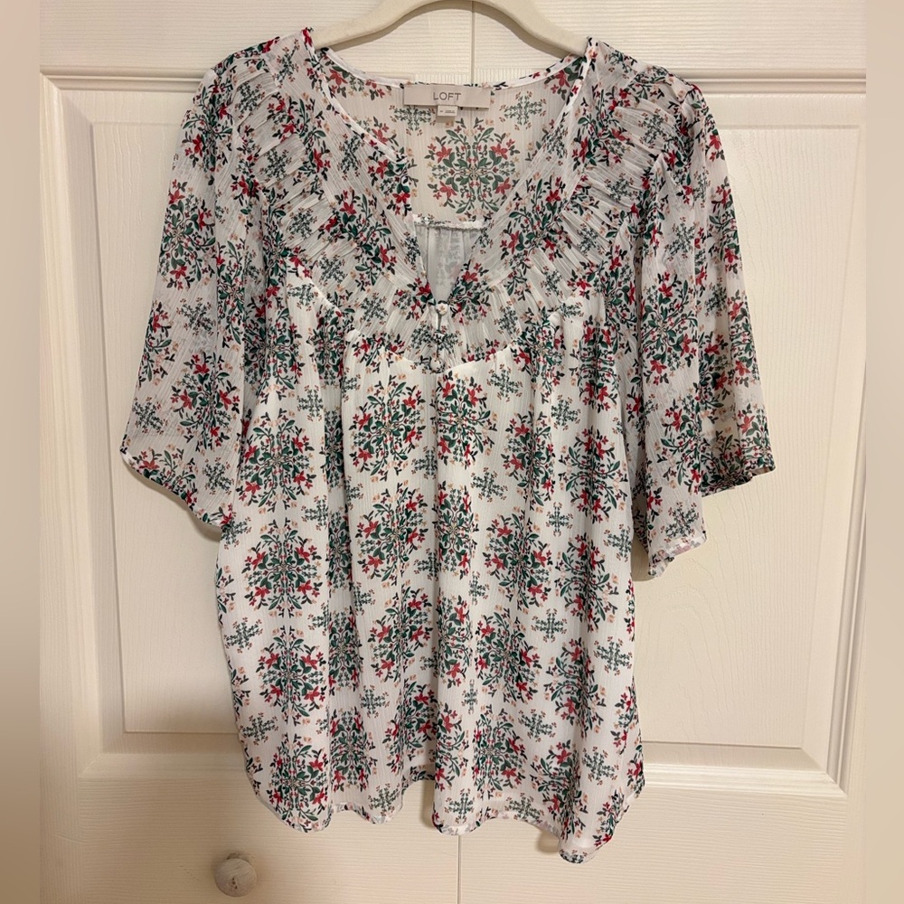 LOFT Women's Floral Blouse - White and Red